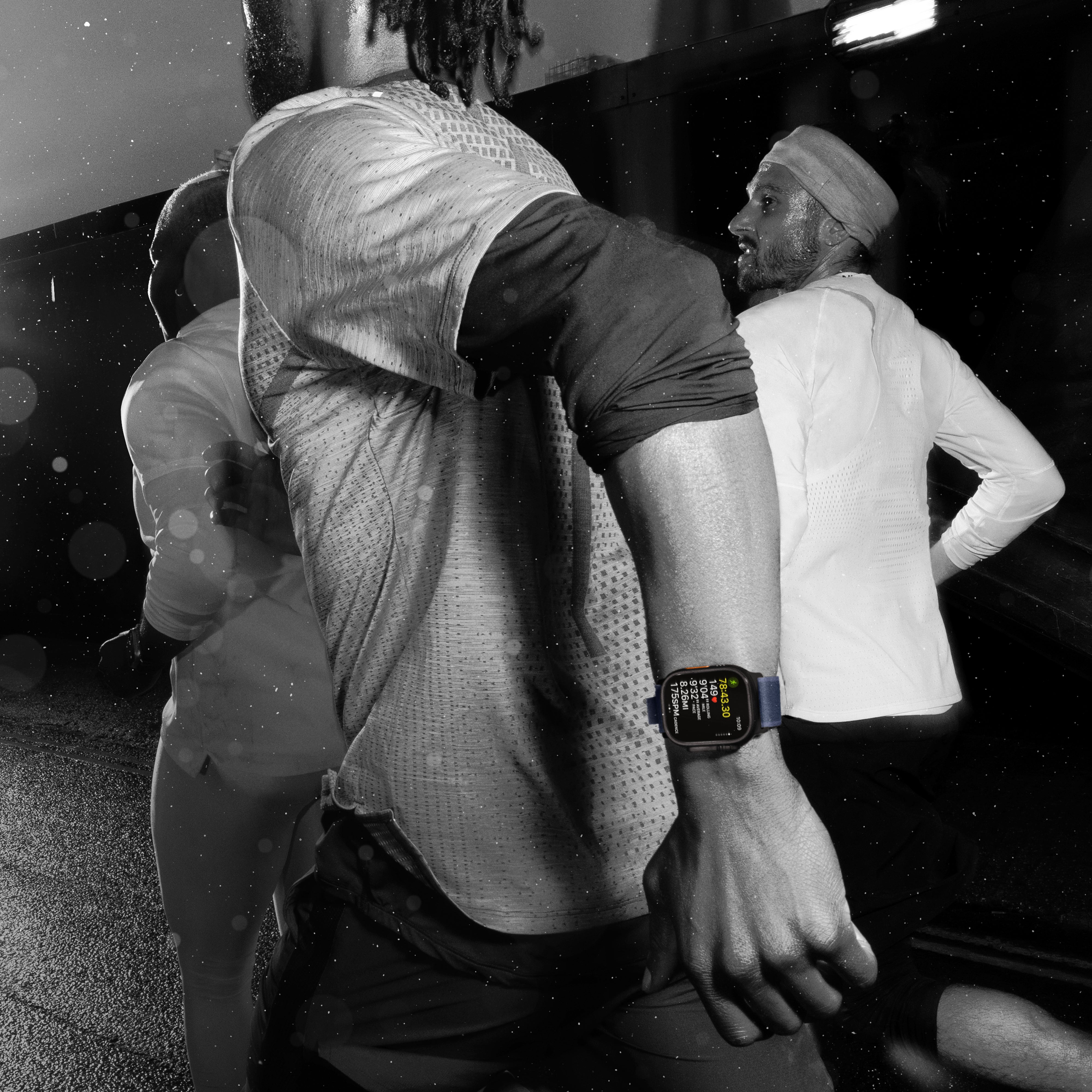 Apple Watch Ultra 2 GPS + Cellular 49mm Natural Titanium Case with Nat